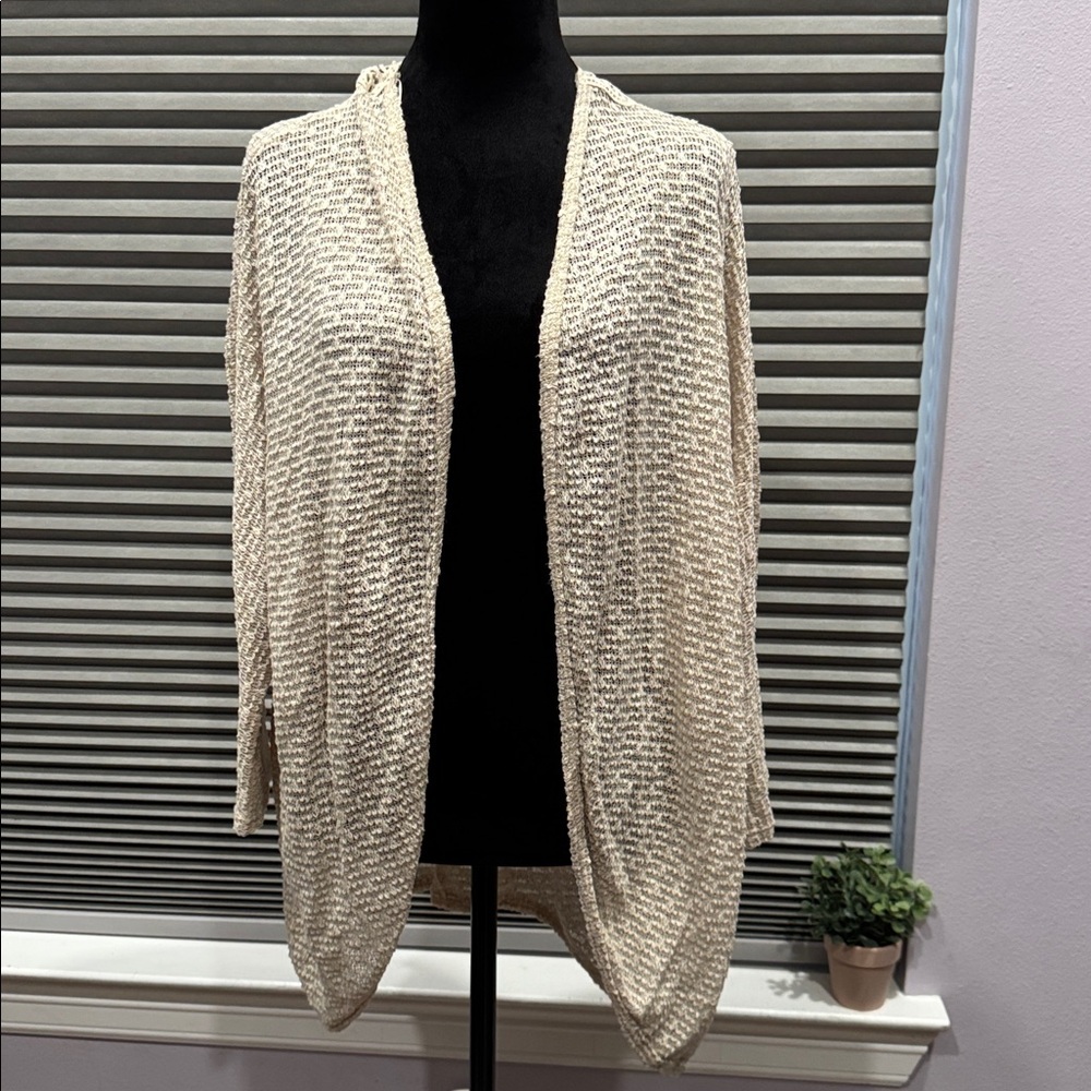 Forever 21 Cream Lace-Back Cardigan